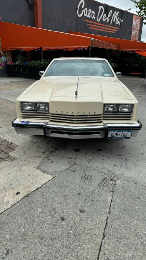 Oldsmobile-toronado-1980-yellow-3