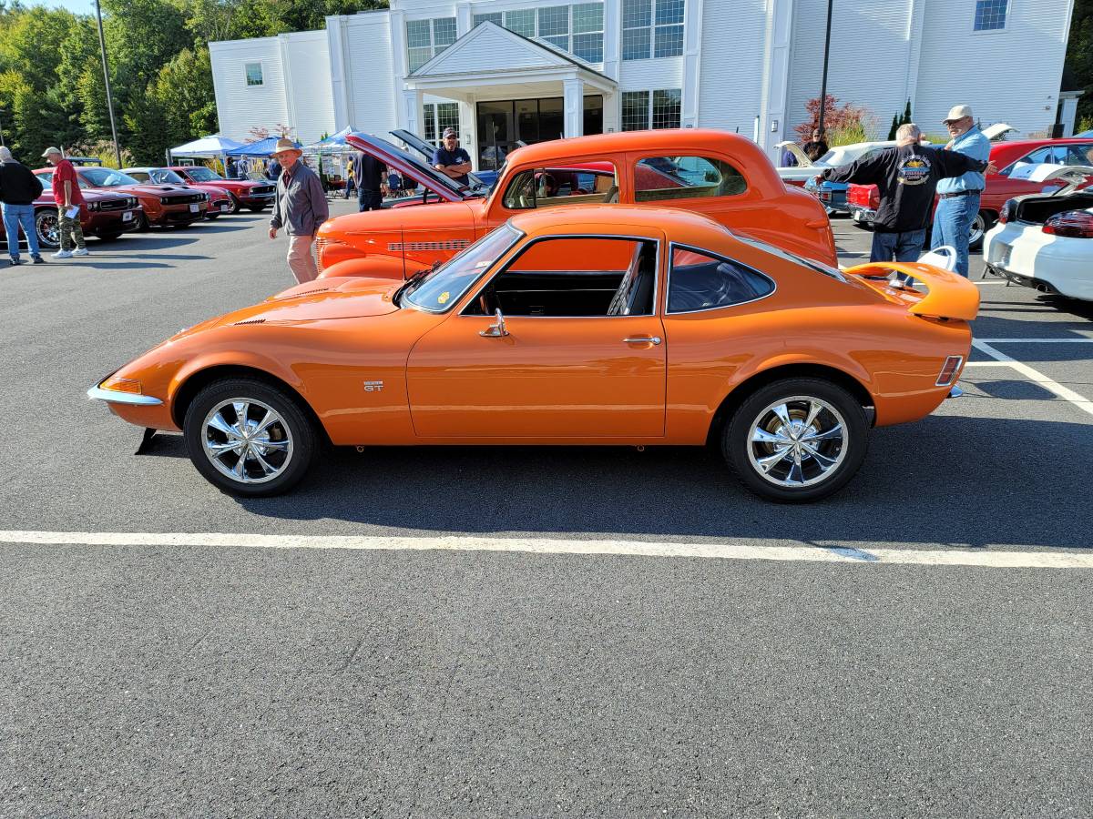 Opel-gt-1970-orange-2