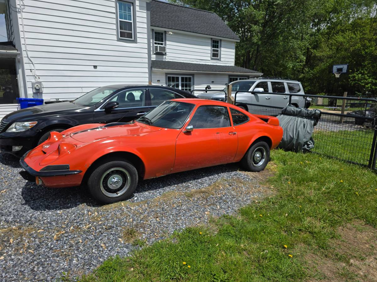 Opel-gt-1972-orange-1