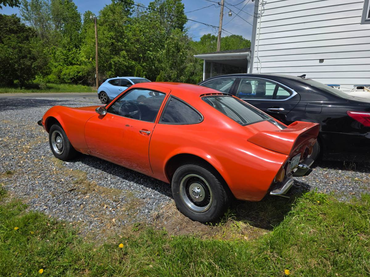 Opel-gt-1972-orange-2