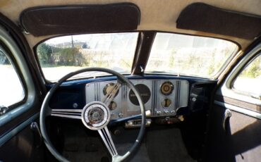 Other-Makes-GRAHAM-HOLLYWOOD-1940-Sedan-11