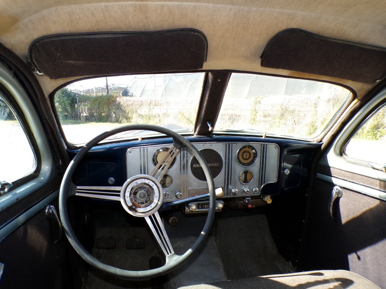 Other-Makes-GRAHAM-HOLLYWOOD-1940-Sedan-11