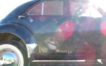 Other-Makes-GRAHAM-HOLLYWOOD-1940-Sedan-25