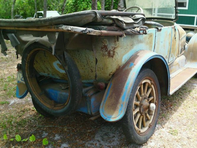 Overland-Touring-1917-21