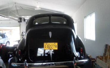Packard-110-1940-black-2