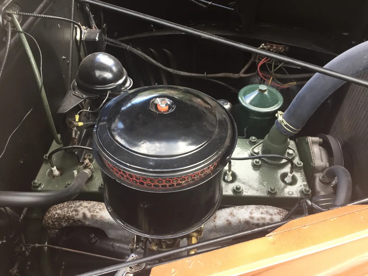 Packard-110-1941-Two-Tone-Brown-Brown-4