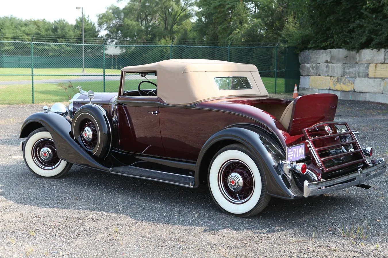 Packard-1101-1934-Maroon-White-14