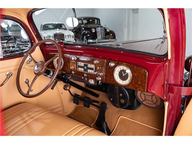Packard-115-C-1937-Coupe-17