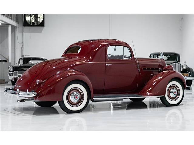 Packard-115-C-1937-Coupe-4