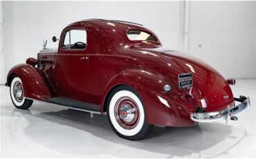 Packard-115-C-1937-Coupe-7