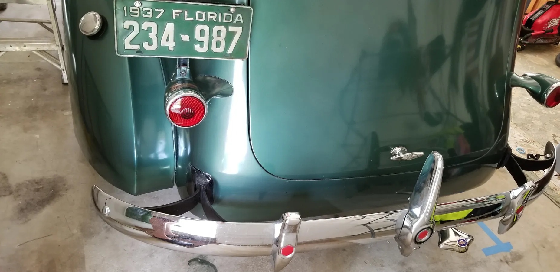 Packard-115c-1937-Coachman-Green-Tan-12