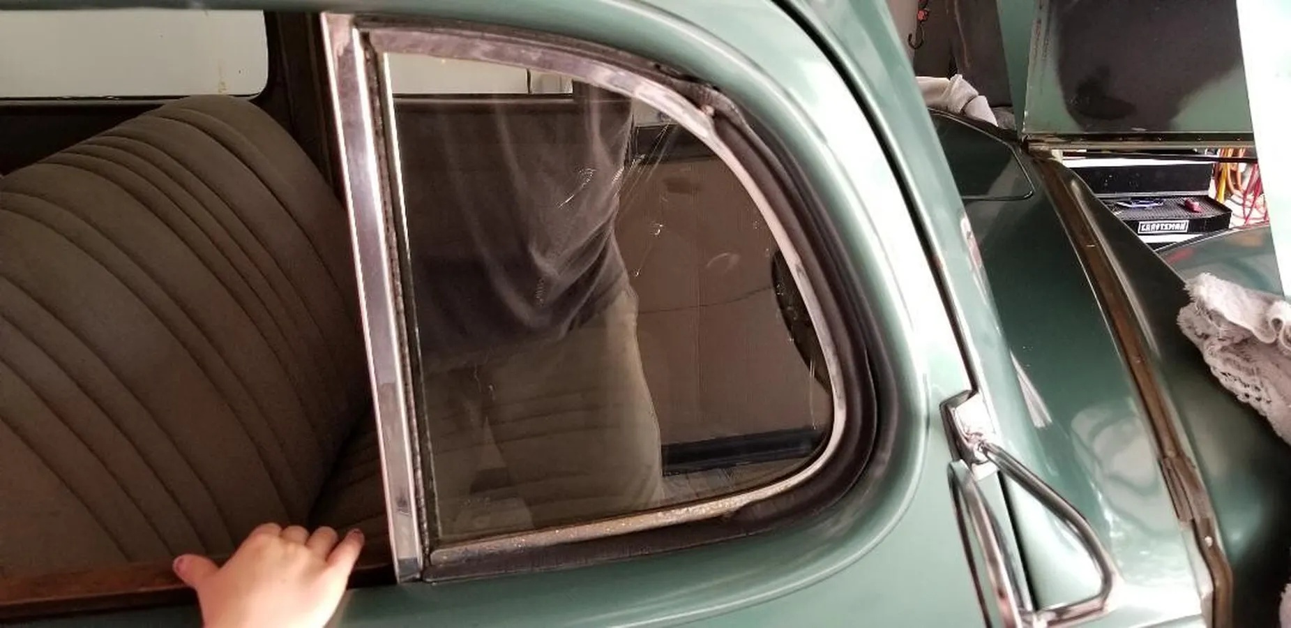 Packard-115c-1937-Coachman-Green-Tan-13