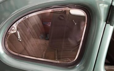 Packard-115c-1937-Coachman-Green-Tan-2