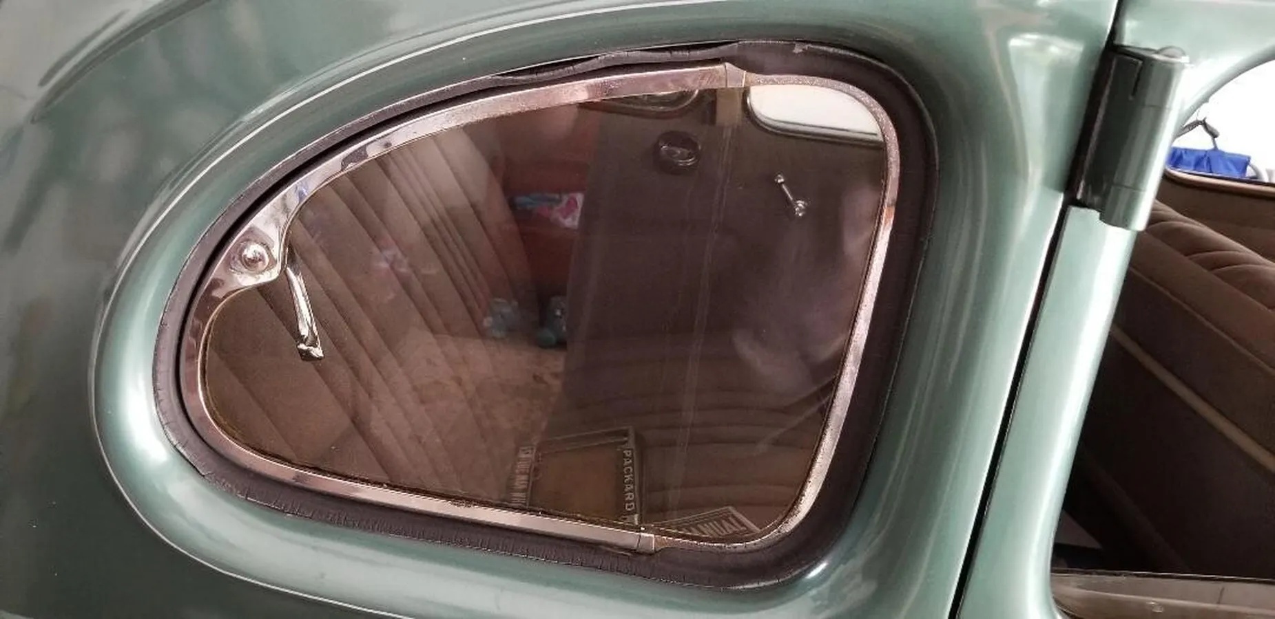 Packard-115c-1937-Coachman-Green-Tan-2