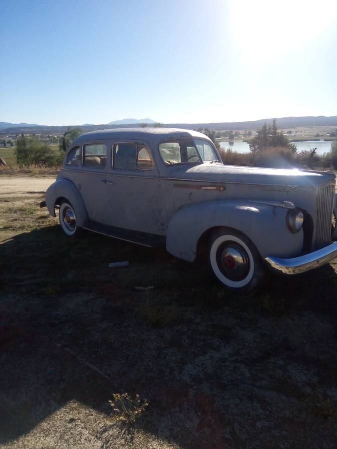 Packard-120-sedan-1941-grey-3