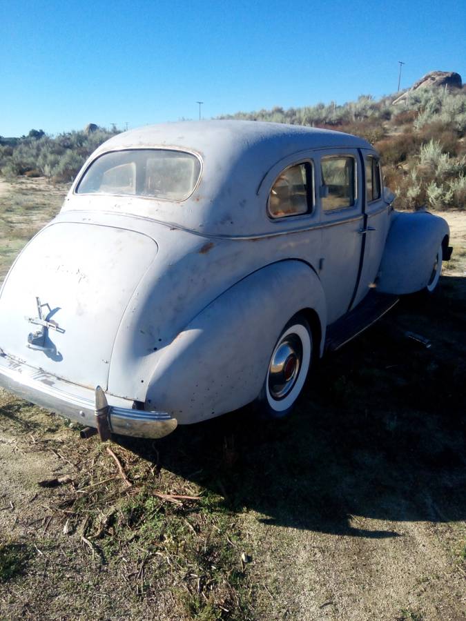 Packard-120-sedan-1941-grey-4
