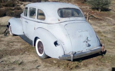 Packard-120-sedan-1941-grey-5
