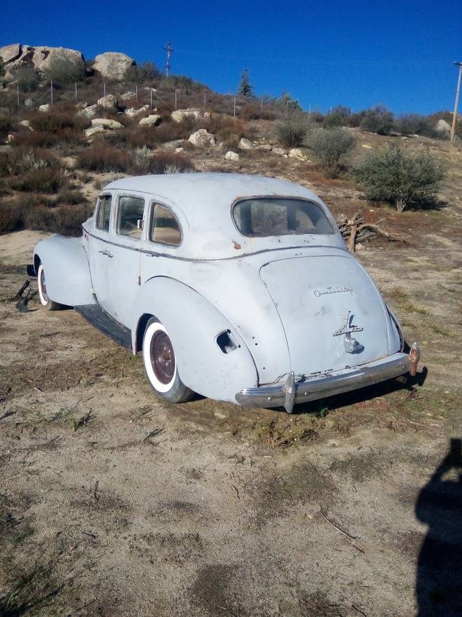 Packard-120-sedan-1941-grey-5