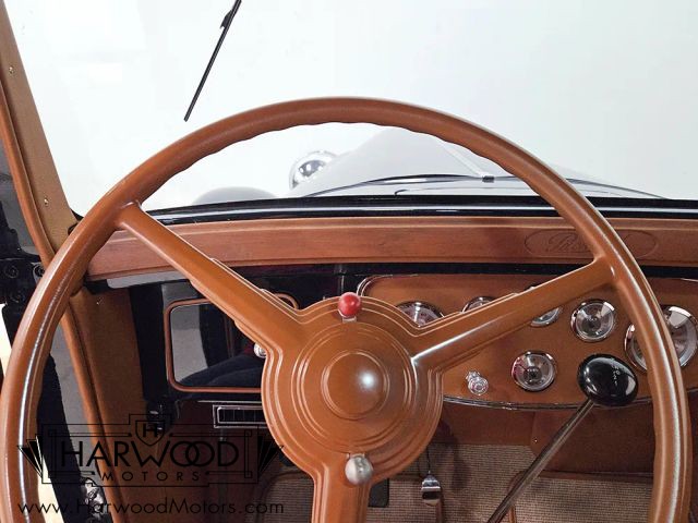 Packard-1932-Coupe-35