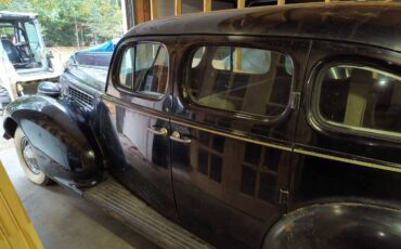 Packard-1939-black-7