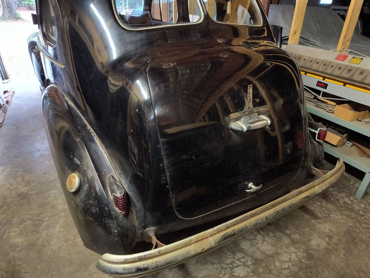 Packard-1939-black-8