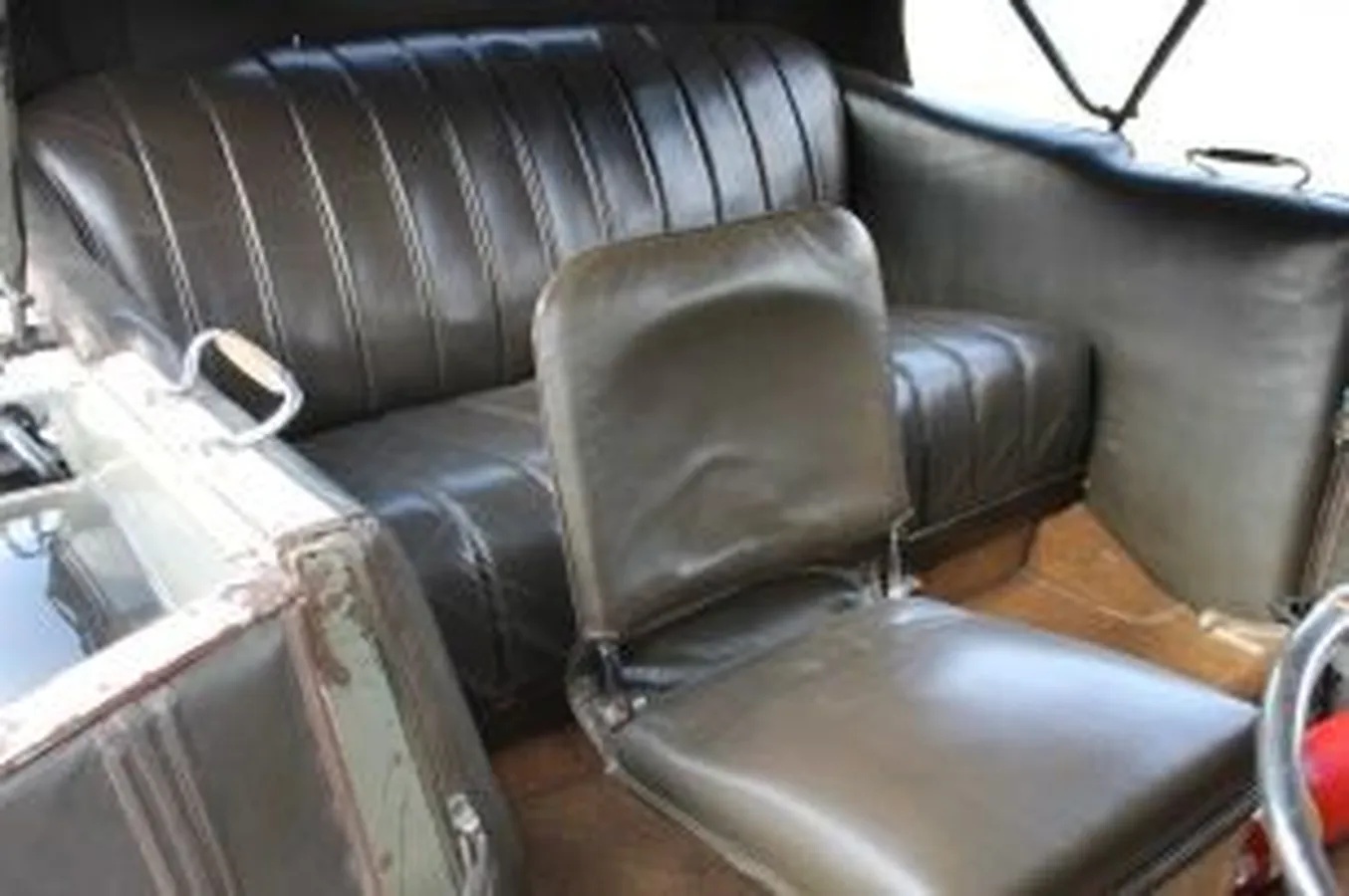 Packard-343-1927-Blacl-amp-Gray-Brown-3