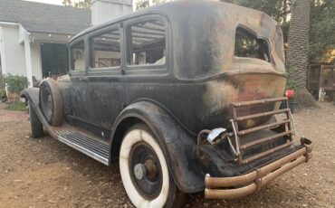 Packard-845-sedan-1931-black