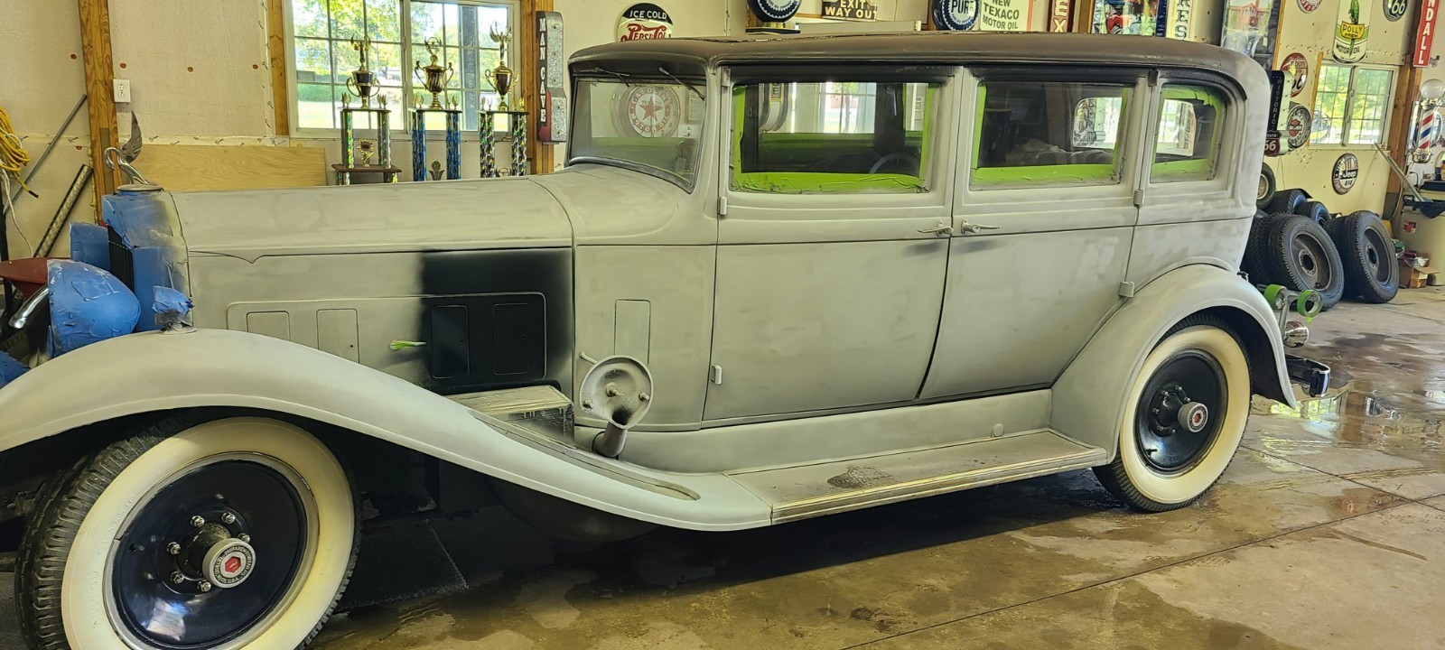 Packard-902-1932-Sedan-12