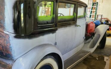 Packard-902-1932-Sedan-14