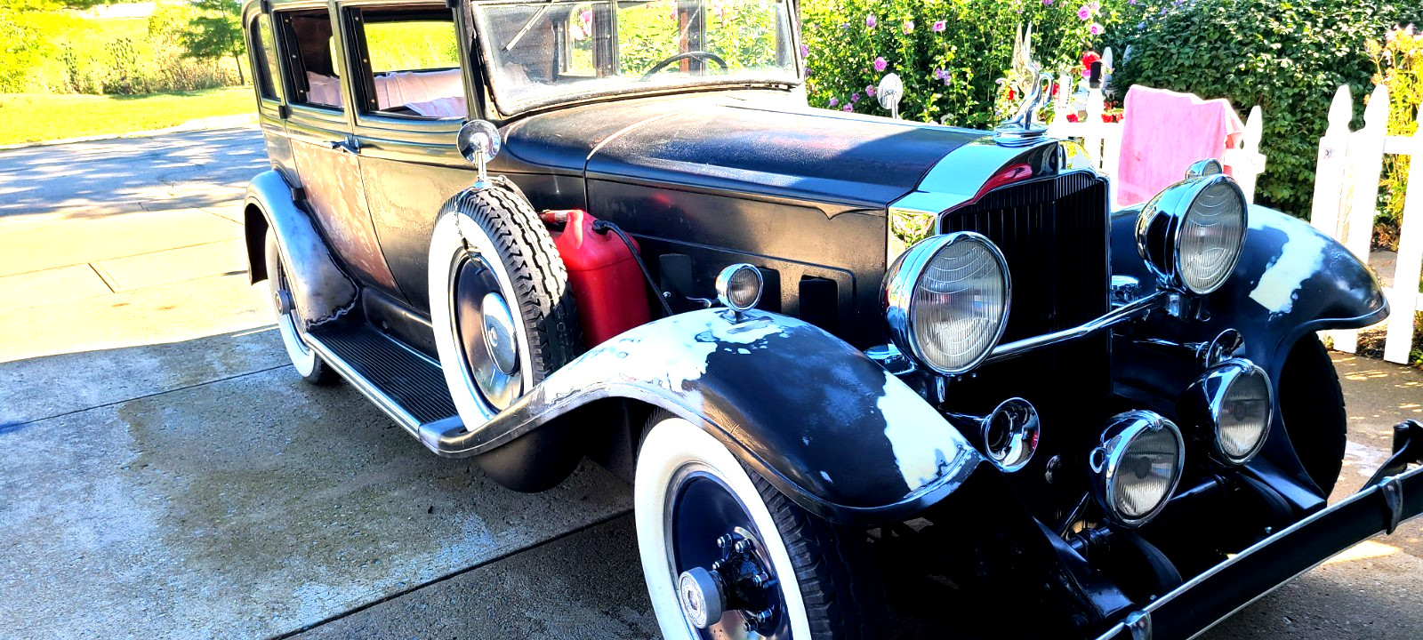 Packard-902-1932-Sedan-5