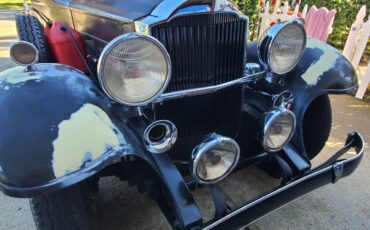 Packard-902-1932-Sedan-6