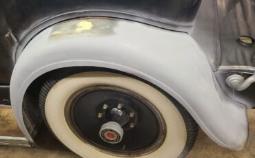 Packard-902-1932-Sedan-8