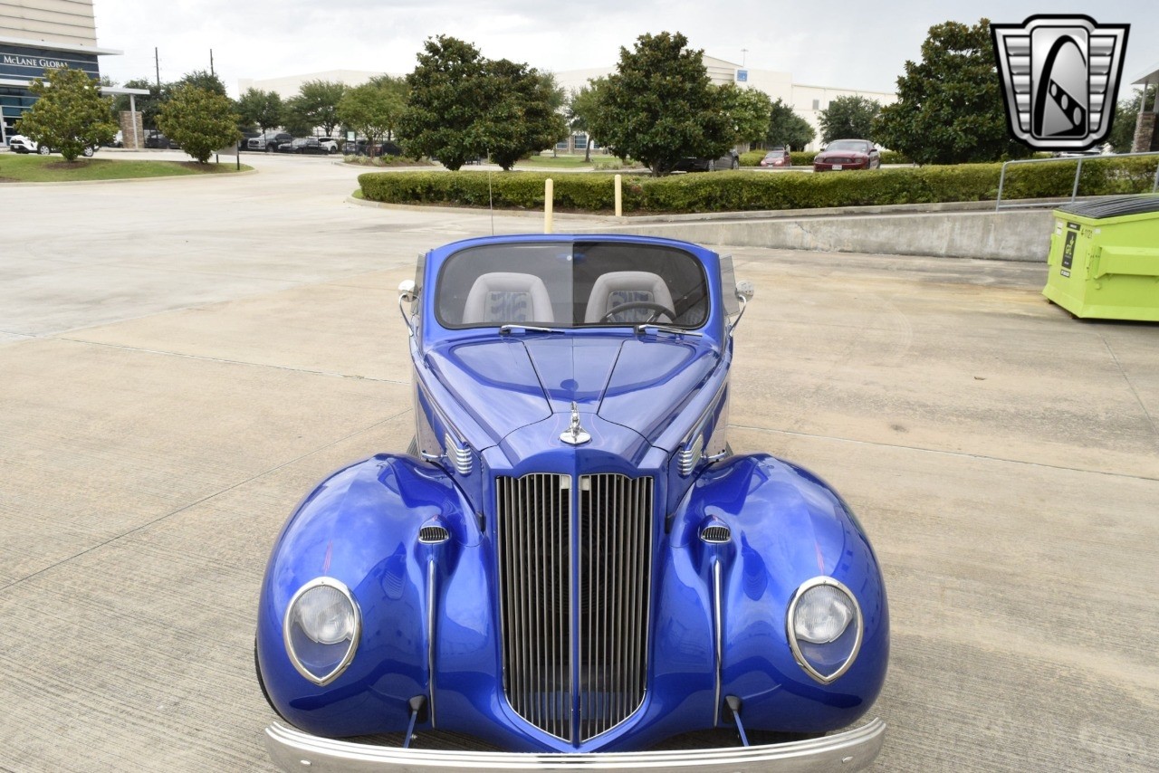 Packard-Eight-1938-convertible-37