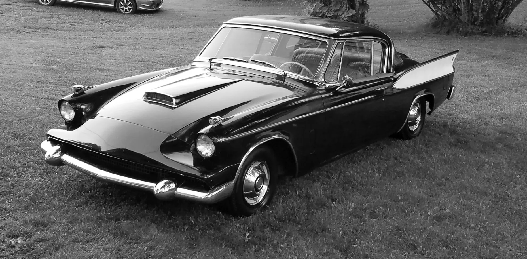 Packard-Hawk-1958-Black-Saddle-4