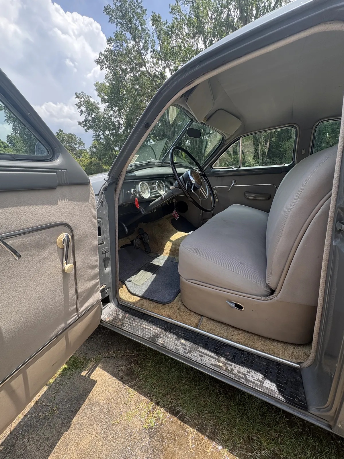 Packard-Standard-8-1949-Grey-3