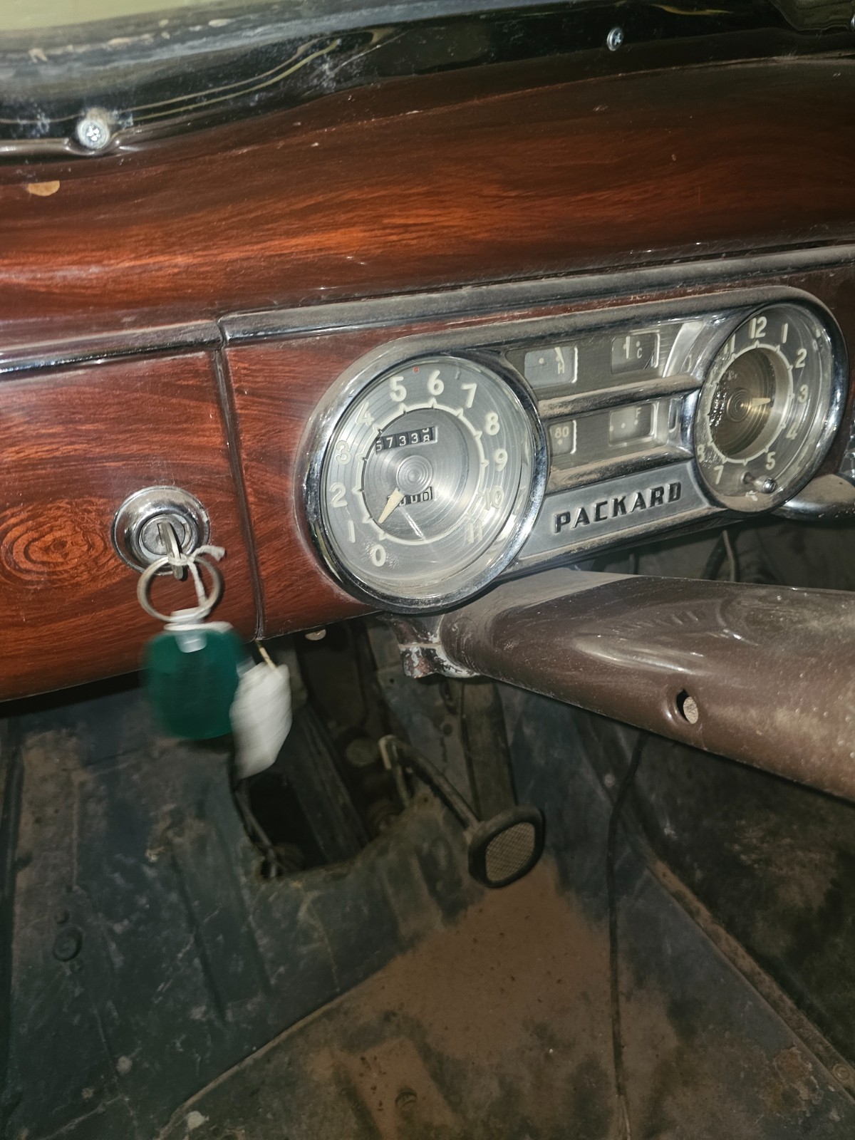 Packard-Super-Eight-1942-Sedan-27