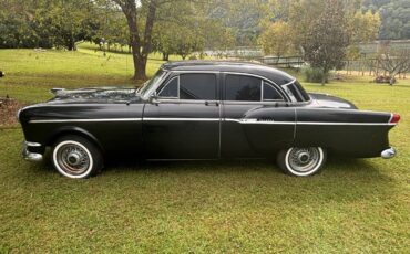 Packard-clipper-1954-black-1