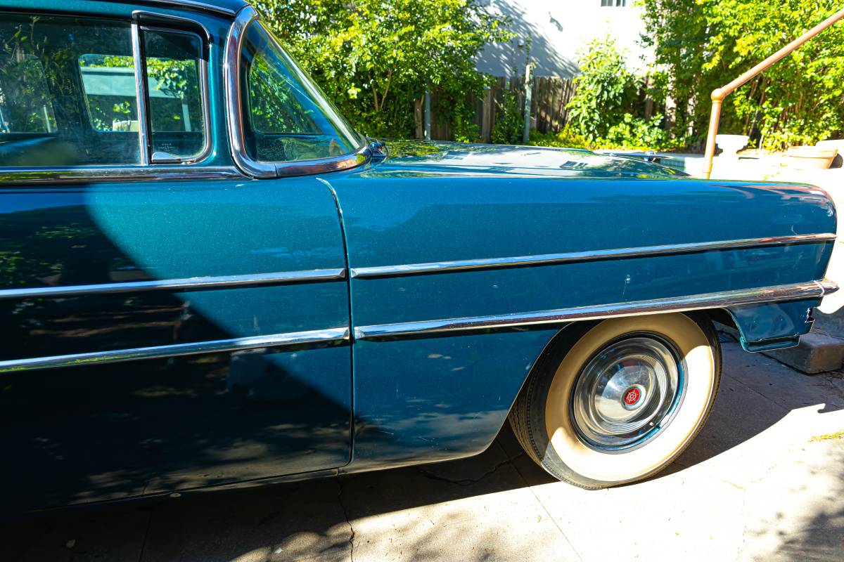 Packard-clipper-1956-green-2