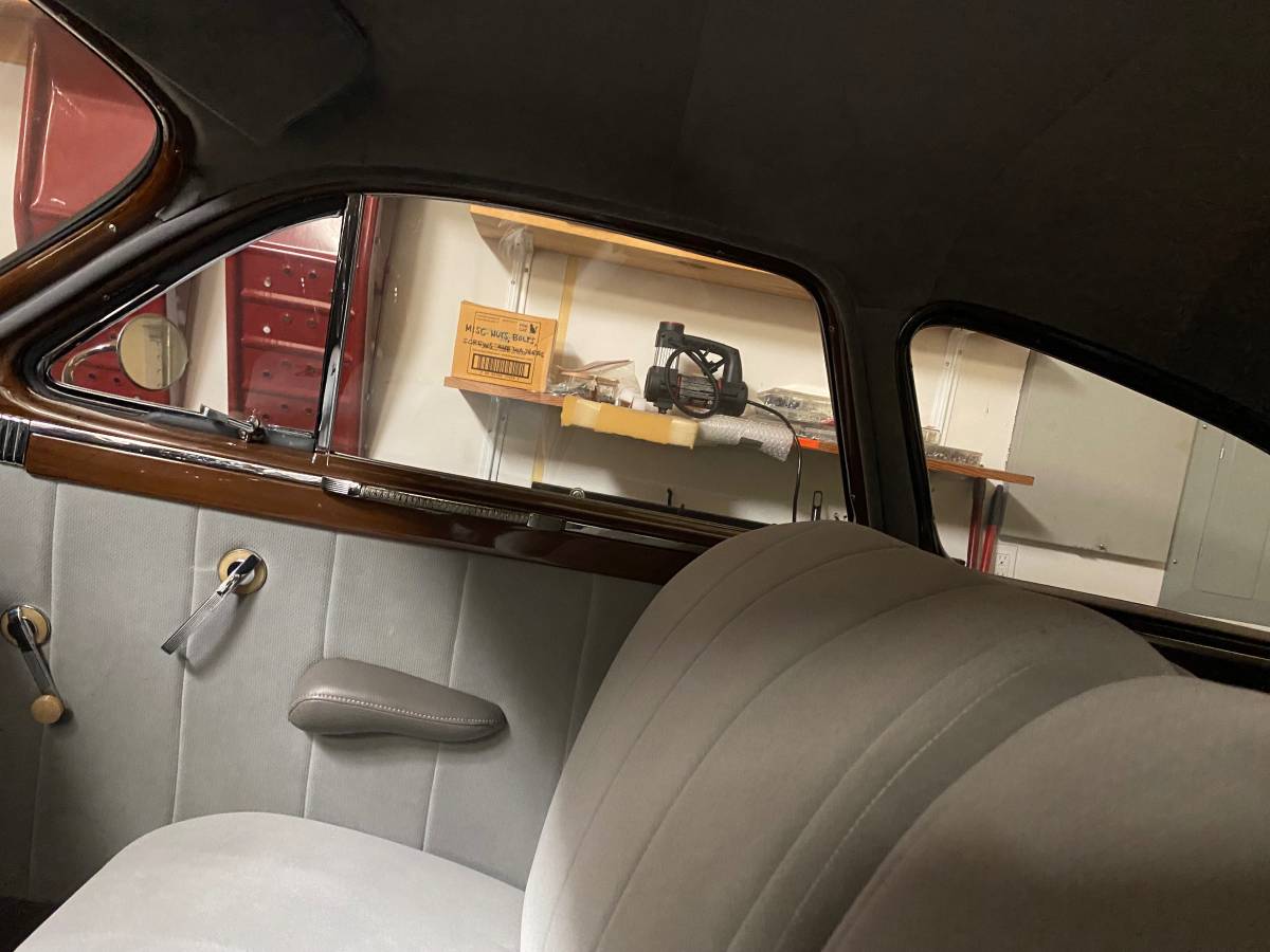 Packard-deluxe-clipper-1947-custom-11
