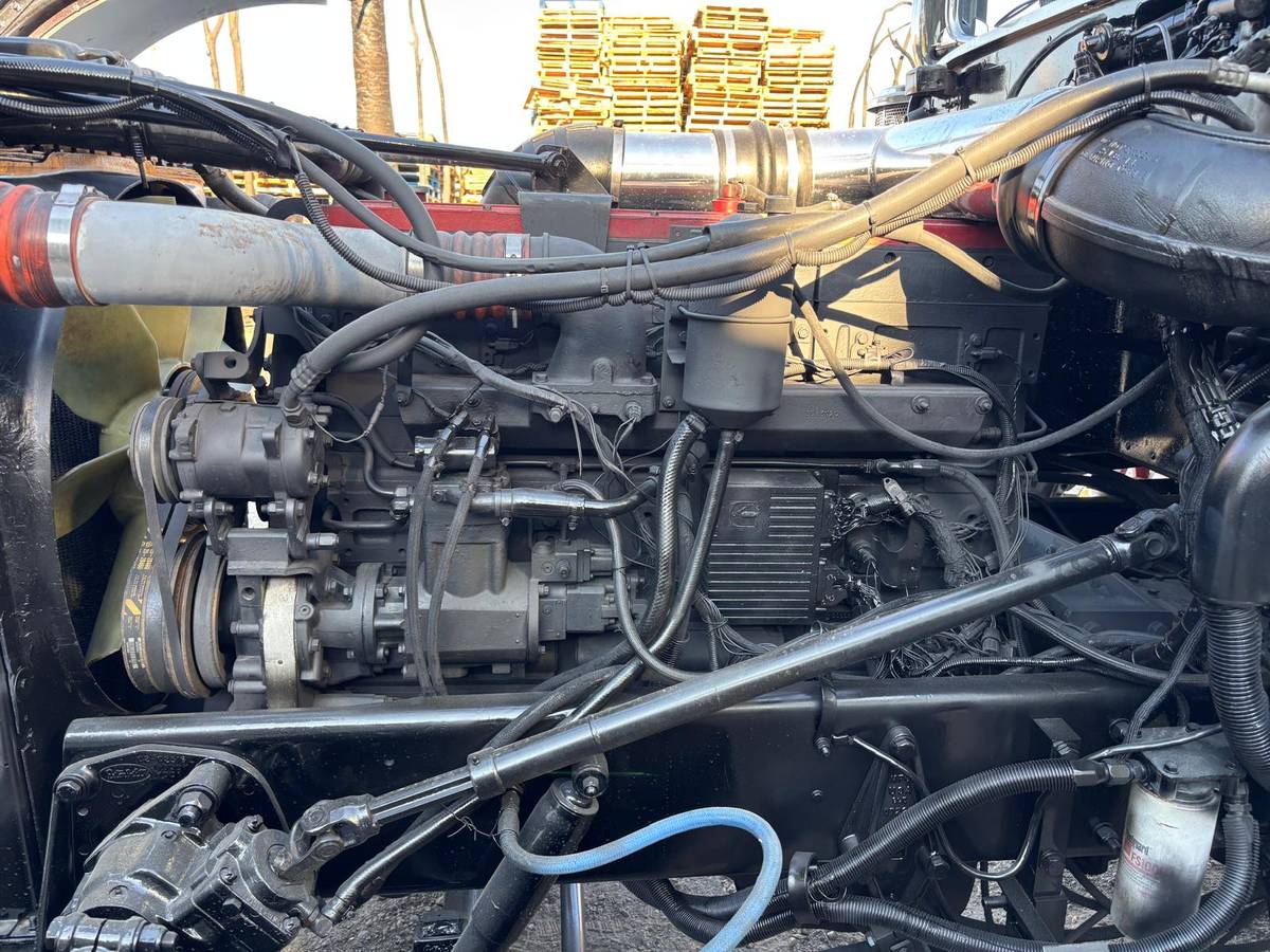 Peterbilt-379-diesel-1995-7