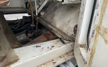 Peterbilt-diesel-1963-white-11