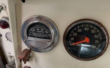 Peterbilt-diesel-1963-white-4