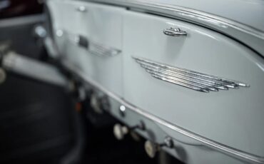 Peugeot-203-1954-Bordeaux-Grey-Tweed-18