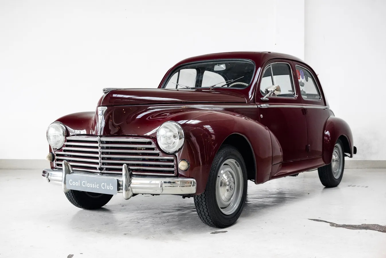 Peugeot-203-1954-Bordeaux-Grey-Tweed-4