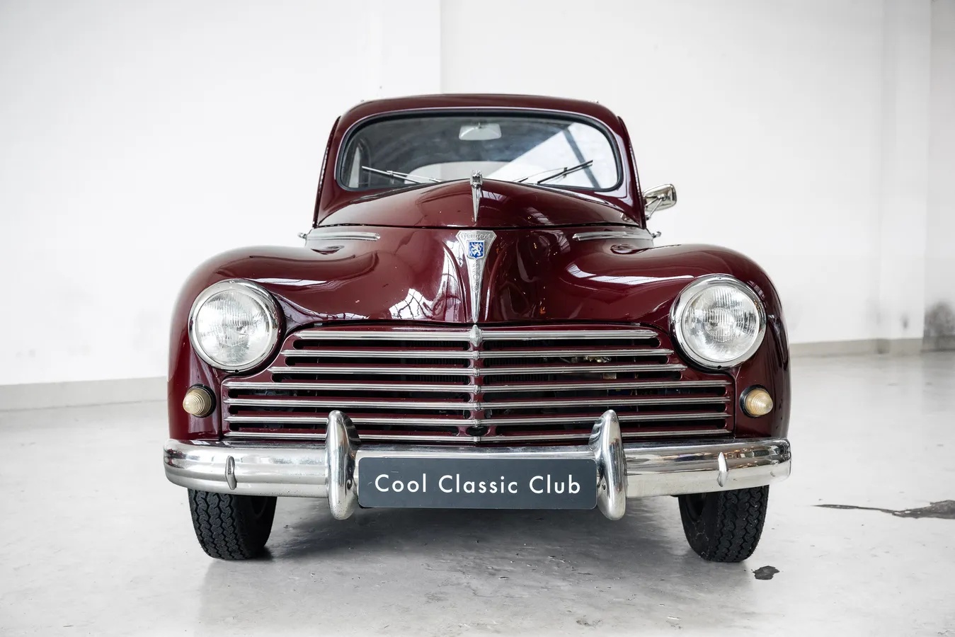 Peugeot-203-1954-Bordeaux-Grey-Tweed-9