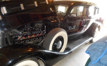 Pierce-arrow-1935-black-9