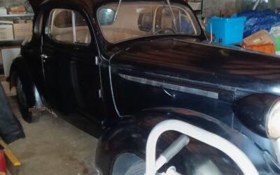 Plymouth 100 1938 Coupe