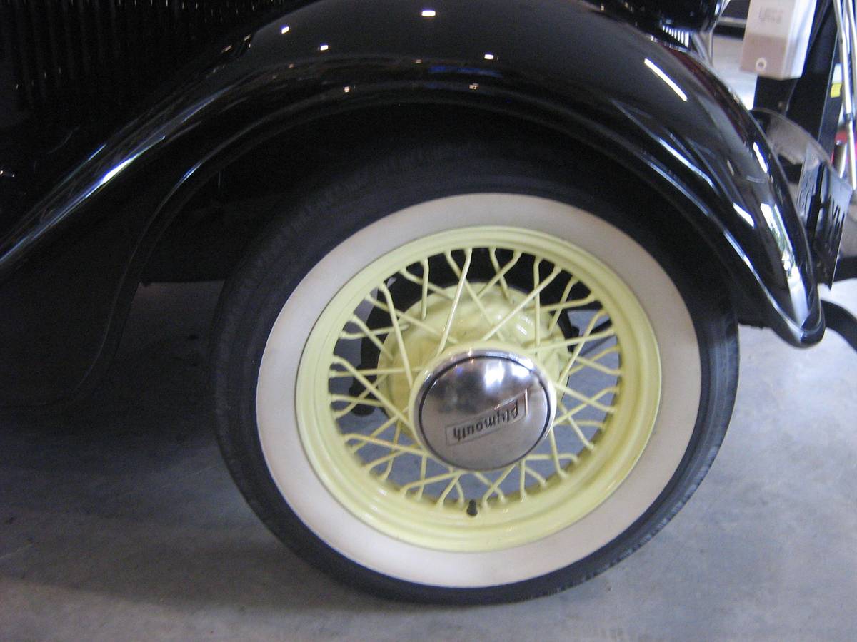 Plymouth-1934-blue