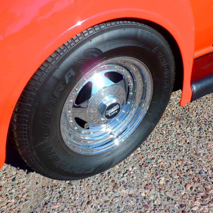 Plymouth-1936-orange-11