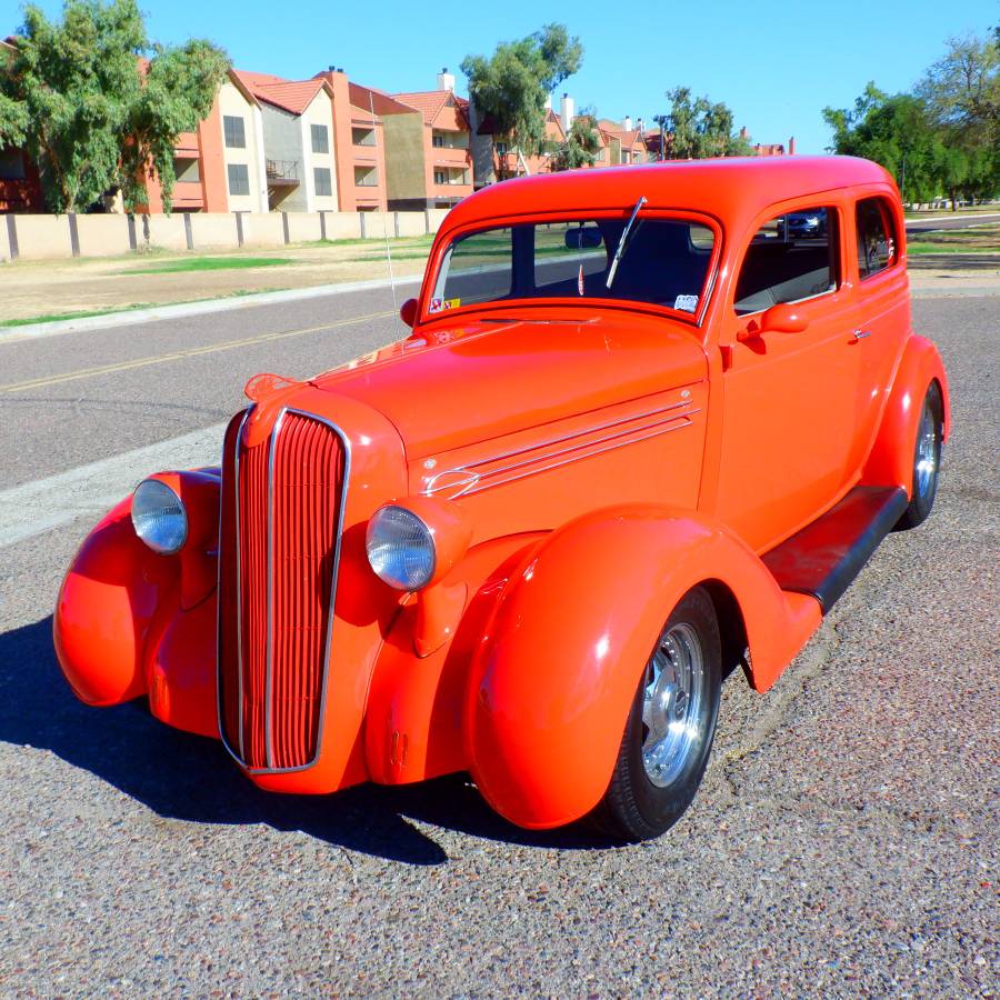 Plymouth-1936-orange-17